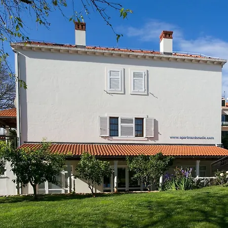 Radic - 2-3 Adults - Kneza Domagoja Street - Br 1 *