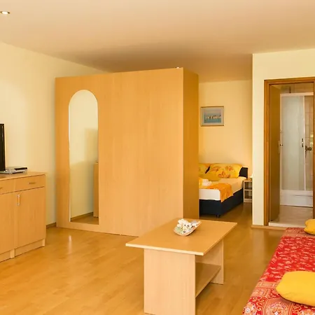 Appartement Radic - 2-3 Adults - Kneza Domagoja Street - Br 1