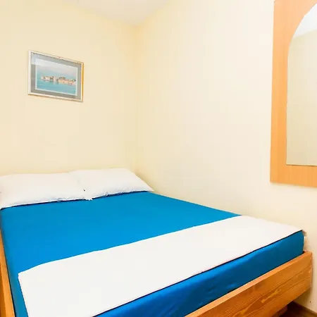 Radic - 2-3 Adults - Kneza Domagoja Street - Br 1 Dubrownik