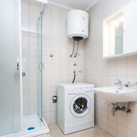 Radic - 2-3 Adults - Kneza Domagoja Street - Br 1 شقة *