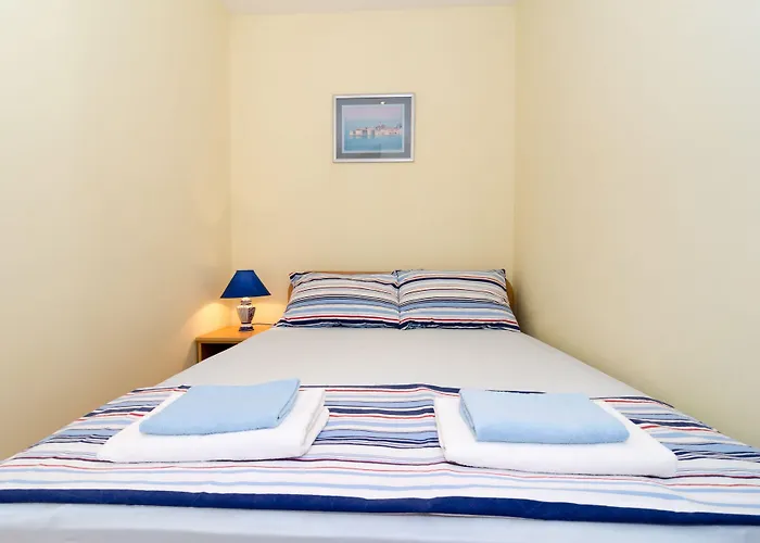 Апартаменты Radic - 2-3 Adults - Kneza Domagoja Street - Br 1 *