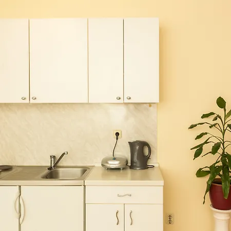 Apartamento Radic - 2-3 Adults - Kneza Domagoja Street - Br 1 *