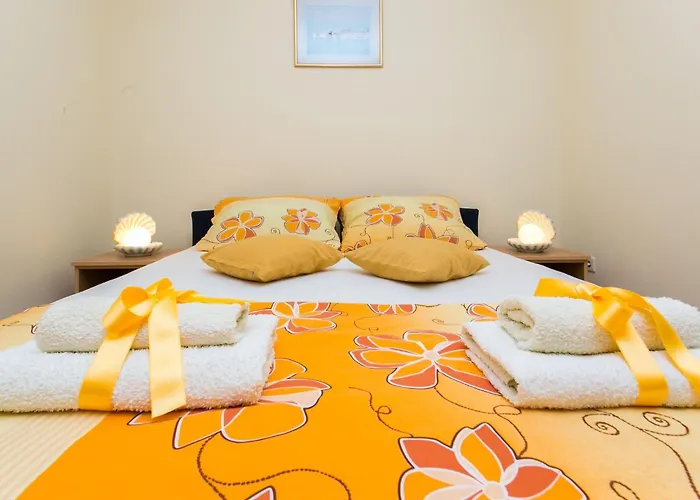 Radic - 2-3 Adults - Kneza Domagoja Street - Br 1 דירה