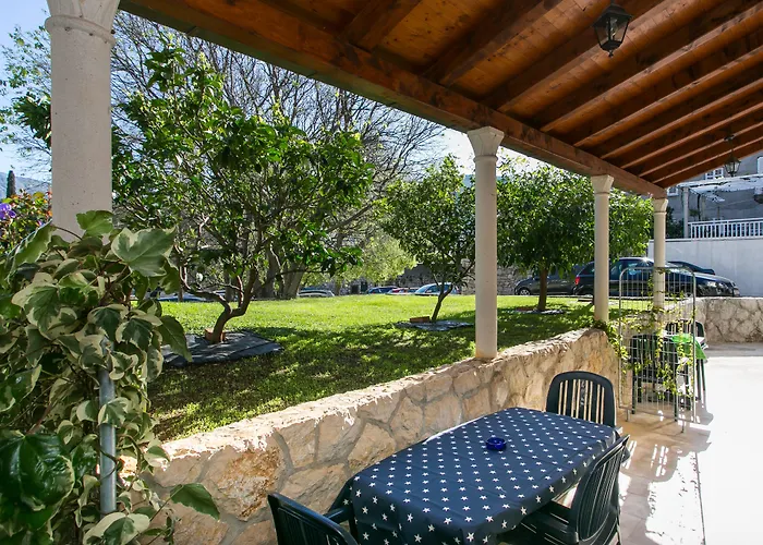 Radic - 2-3 Adults - Kneza Domagoja Street - Br 1 דוברובניק