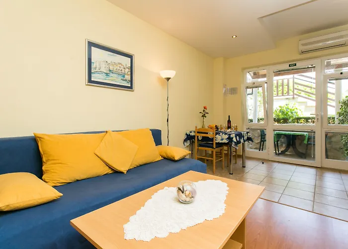 Radic - 2-3 Adults - Kneza Domagoja Street - Br 1 דירה